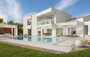 Amazing Home In Gajana With Heated Swimming Pool